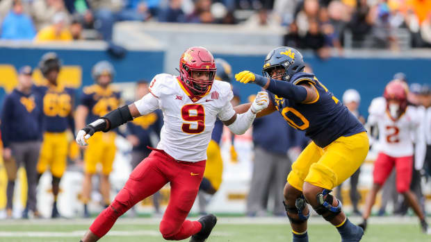 Iowa State DE Will McDonald rushes the passer against West Virginia